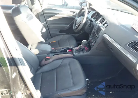 2017 Volkswagen Golf Alltrack Tsi S/Tsi Se/Tsi Sel z USA, uszkodzony, nr VIN 3VWH17AU8HM529874